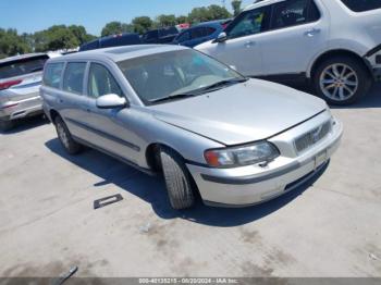  Salvage Volvo V70