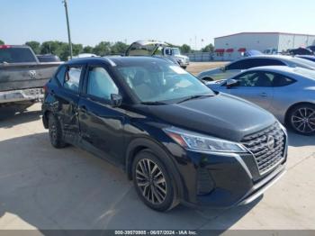  Salvage Nissan Kicks