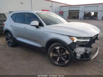  Salvage Volvo XC40