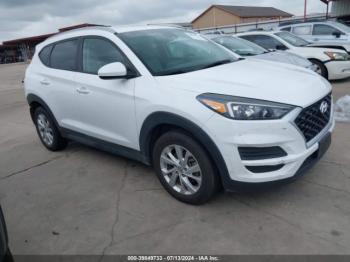  Salvage Hyundai TUCSON