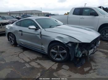  Salvage Ford Mustang