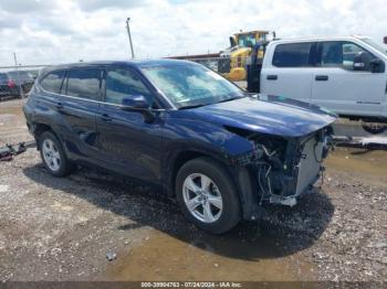  Salvage Toyota Highlander