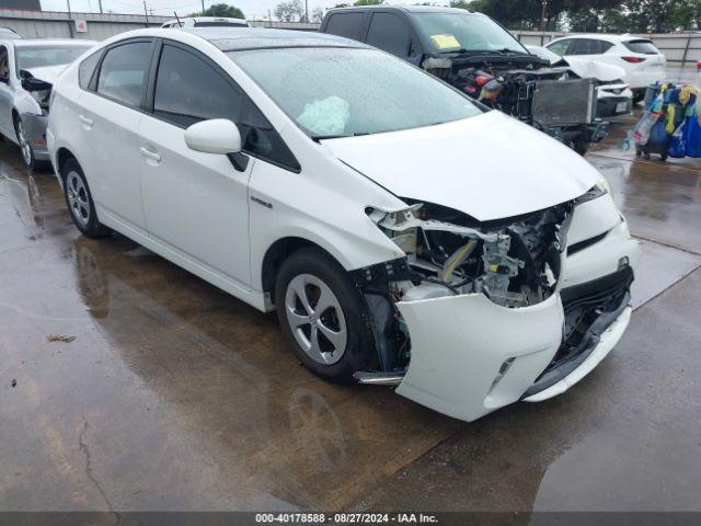  Salvage Toyota Prius