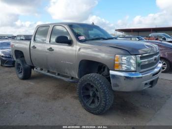  Salvage Chevrolet Silverado 1500