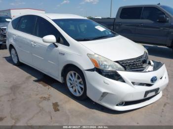  Salvage Toyota Prius v