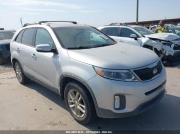  Salvage Kia Sorento