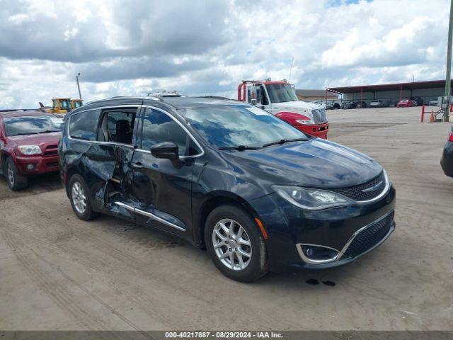  Salvage Chrysler Pacifica