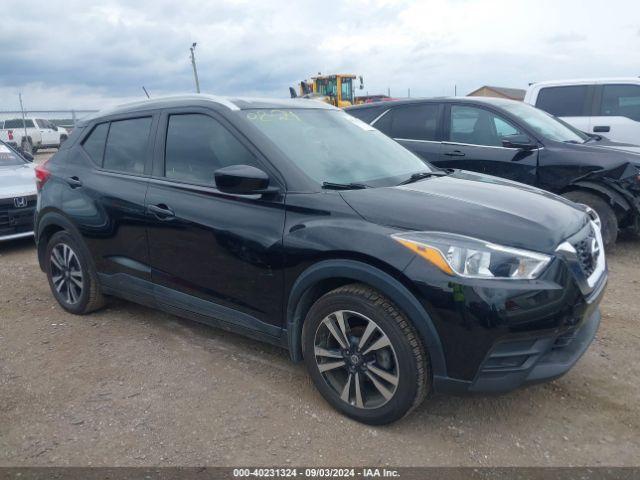  Salvage Nissan Kicks