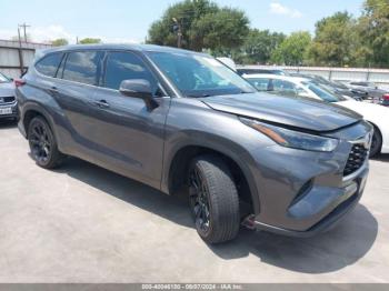  Salvage Toyota Highlander