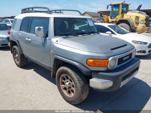  Salvage Toyota FJ Cruiser