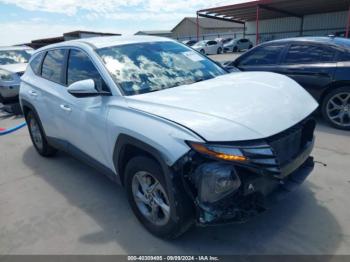  Salvage Hyundai TUCSON