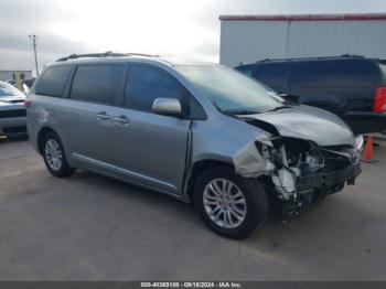  Salvage Toyota Sienna