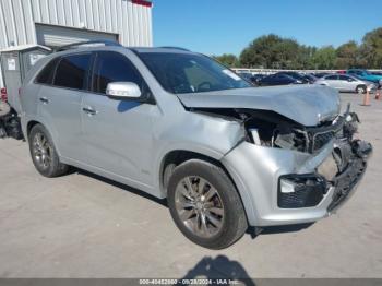  Salvage Kia Sorento