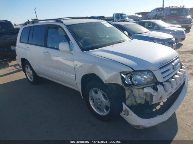  Salvage Toyota Highlander