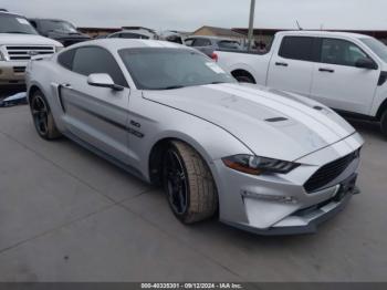  Salvage Ford Mustang