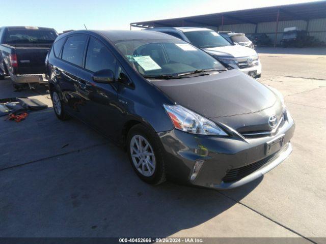  Salvage Toyota Prius v