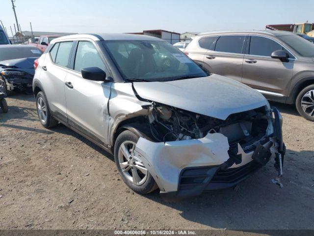  Salvage Nissan Kicks