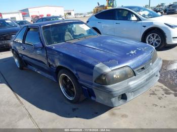  Salvage Ford Mustang