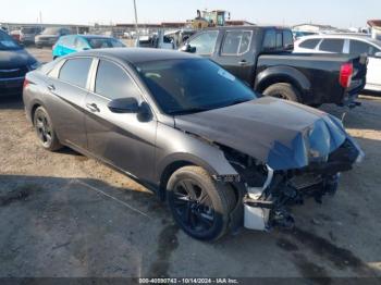  Salvage Hyundai ELANTRA