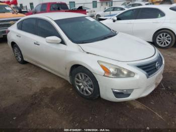  Salvage Nissan Altima