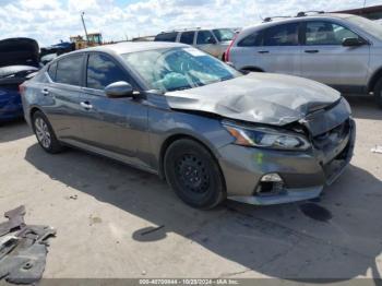  Salvage Nissan Altima