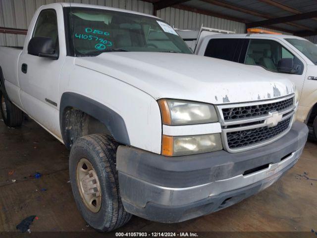  Salvage Chevrolet Silverado 2500