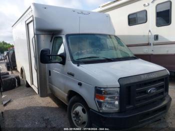  Salvage Ford E-350