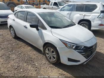  Salvage Nissan Versa