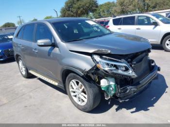  Salvage Kia Sorento