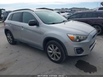  Salvage Mitsubishi Outlander