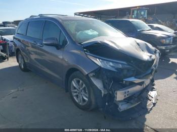  Salvage Toyota Sienna