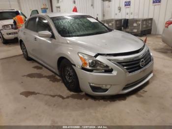  Salvage Nissan Altima