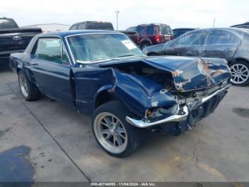  Salvage Ford Mustang