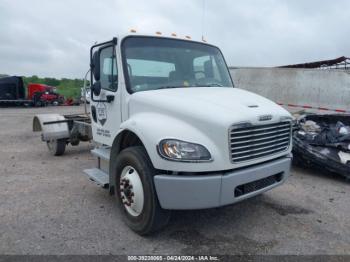  Salvage Freightliner M2 106