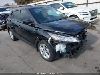  Salvage Nissan Kicks