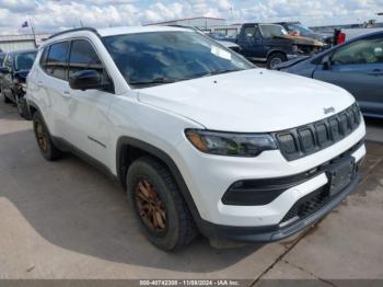  Salvage Jeep Compass