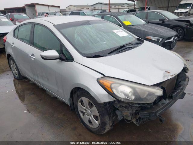  Salvage Kia Forte