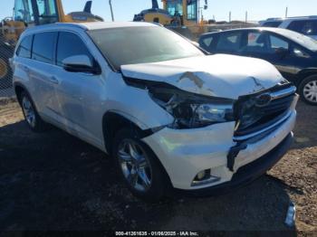  Salvage Toyota Highlander