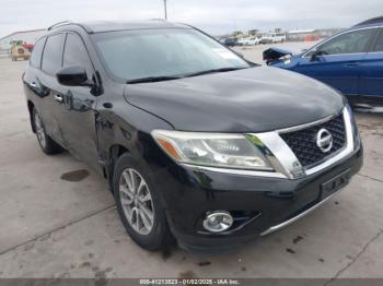  Salvage Nissan Pathfinder