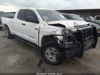  Salvage Toyota Tundra