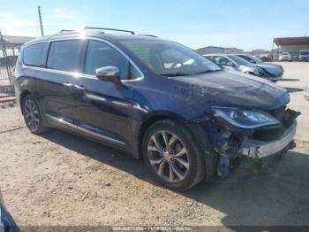  Salvage Chrysler Pacifica