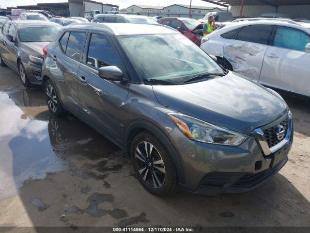  Salvage Nissan Kicks