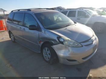  Salvage Toyota Sienna