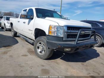  Salvage Chevrolet Silverado 2500