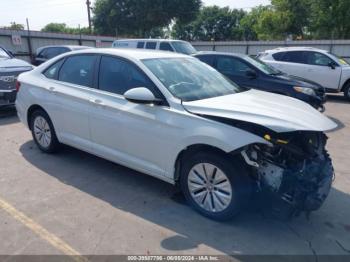  Salvage Volkswagen Jetta