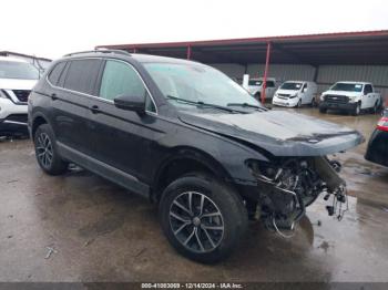  Salvage Volkswagen Tiguan