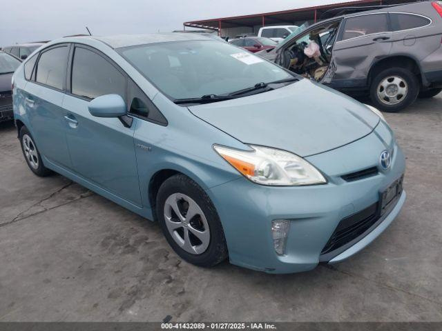  Salvage Toyota Prius