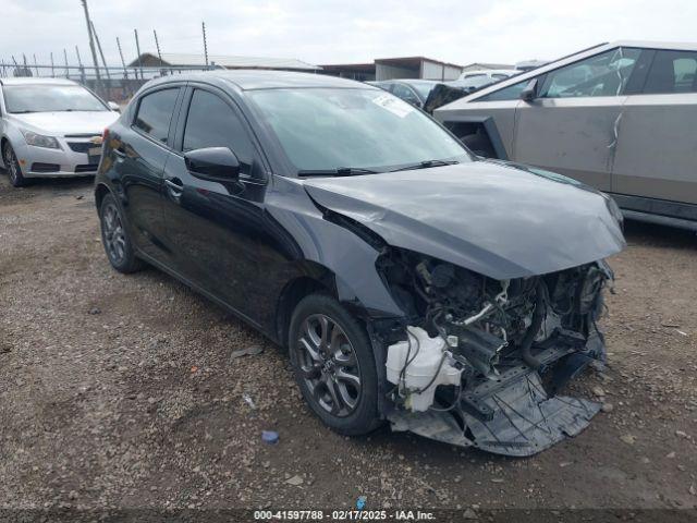  Salvage Toyota Yaris