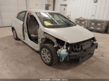  Salvage Hyundai ACCENT