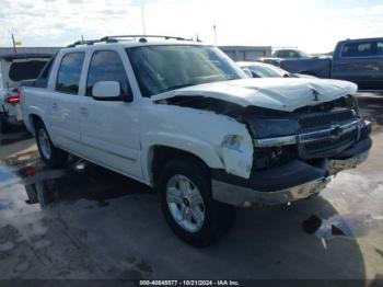  Salvage Chevrolet Avalanche 1500